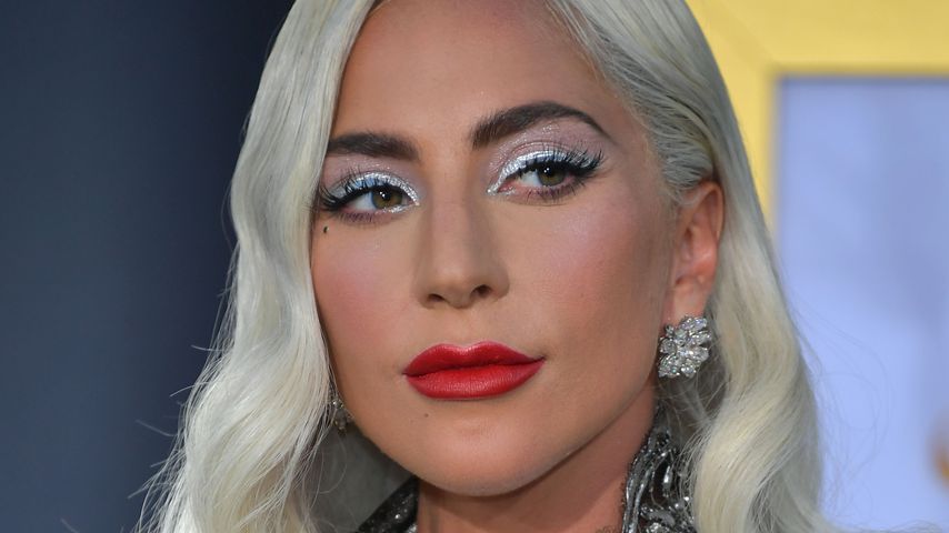 Auf Award-Show: Was war das denn für ein Kleid, Lady Gaga?