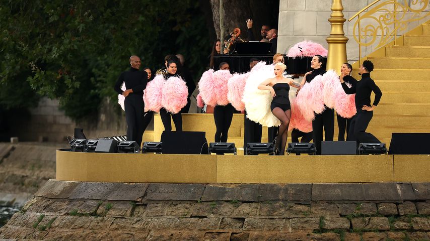 Strahlend: Lady Gaga eröffnet Olympia 2024 auf Französisch