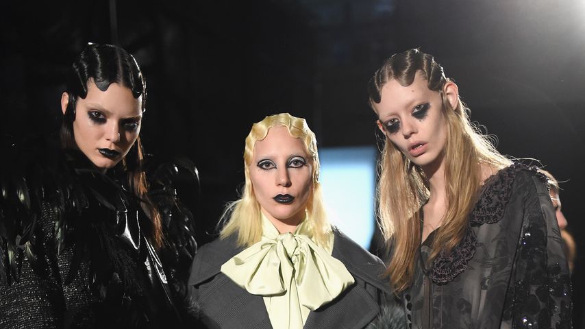 Sensation! Lady GaGa & Kendall Jenner teilen sich den Runway