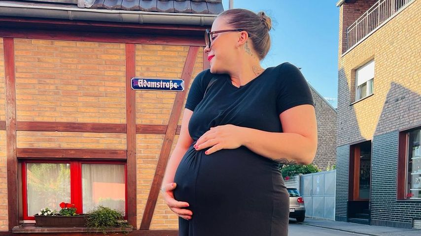 So groß ist Sängerin LaFees Schwangerschaftsbauch schon!