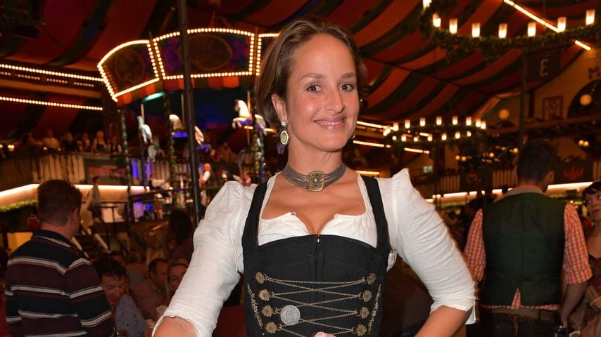 Lara Joy Körner bei der Welt der Wunder Wiesn im Marstall-Zelt auf dem Oktoberfest 2018 in München