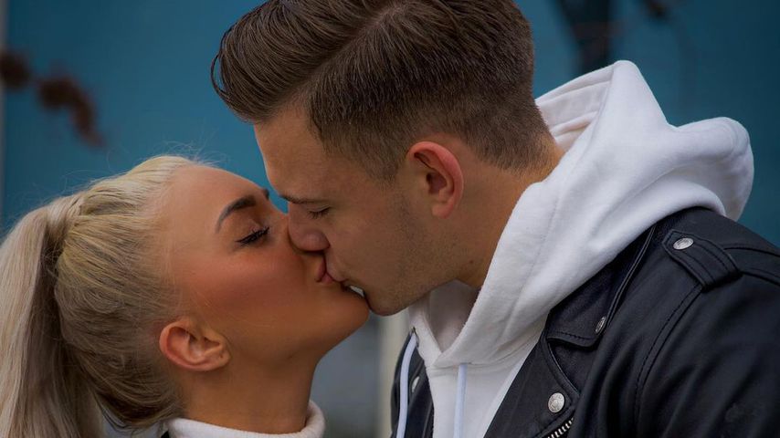 Erstes Kussbild: "Love Island"-Dominik happy mit seiner Lara