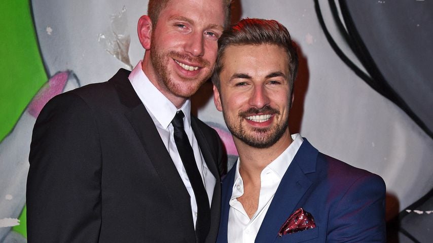 Lars Tönsfeuerborn und Nicolas Puschmann beim "Prince Charming"-Public-Viewing
