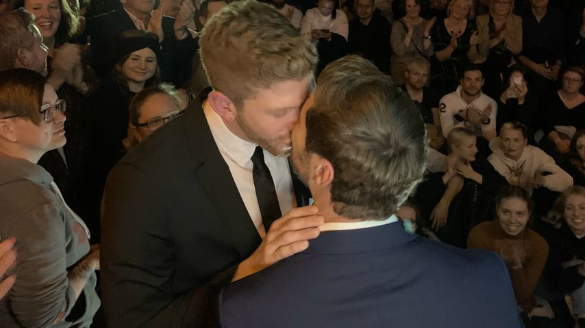 Erster Paar-Auftritt: Hier turteln "Prince Charming"-Sieger!