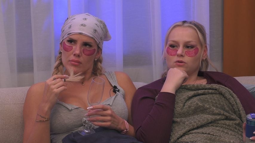 Laura Blond und Sarah-Jane Wollny bei "Promi Big Brother", 2025