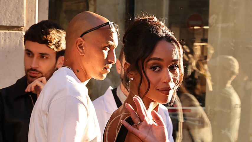Laura Harrier und Sam Jarou im Sommer 2022