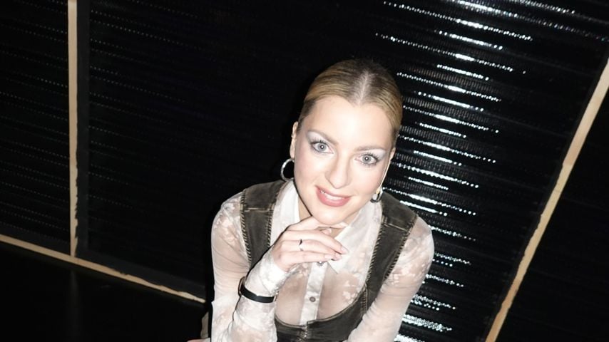 Laura Larsson, Moderatorin und Podcasterin