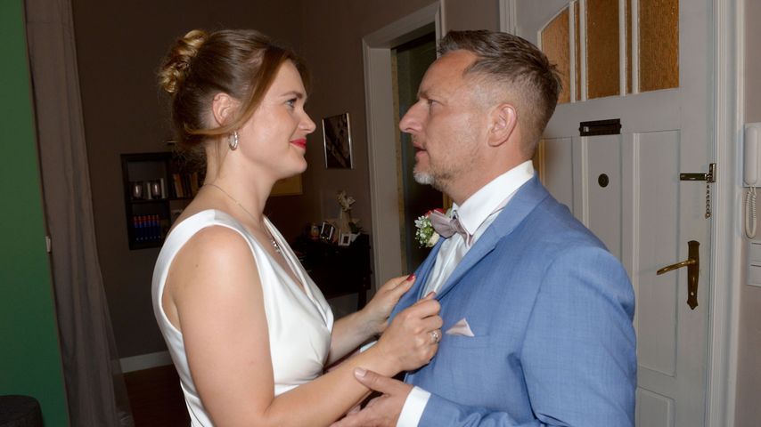 Laura Lippmann (Nicole) und Lars Pape (Michi) bei ihrer GZSZ-Hochzeit