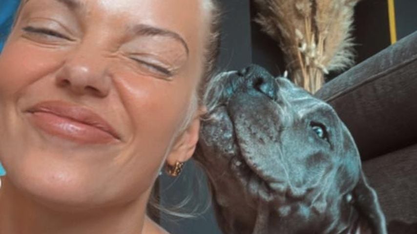 Laura Maria Rypa feiert ersten Geburtstag von Hündin Nova