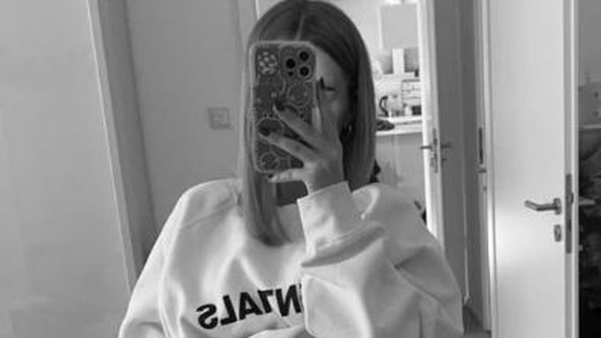 Laura Maria Rypa zeigt ihren Babybauch