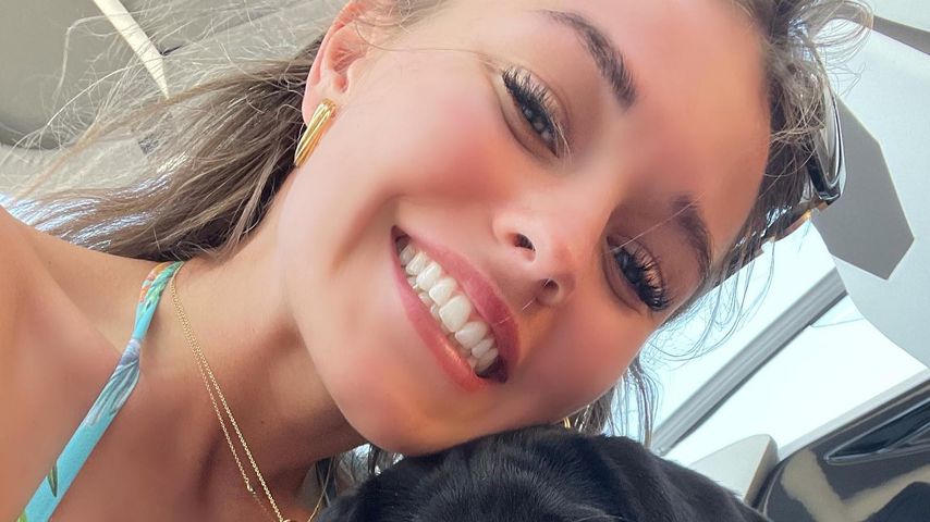 Laura Müller mit ihrem Hund Smoke