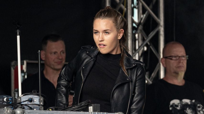 Laura Müller bei einem Konzert von Michael Wendler 2019