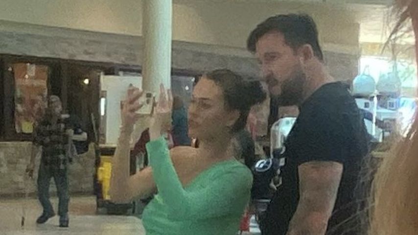 Neue Bilder: Laura und der Wendler shoppen Babyklamotten