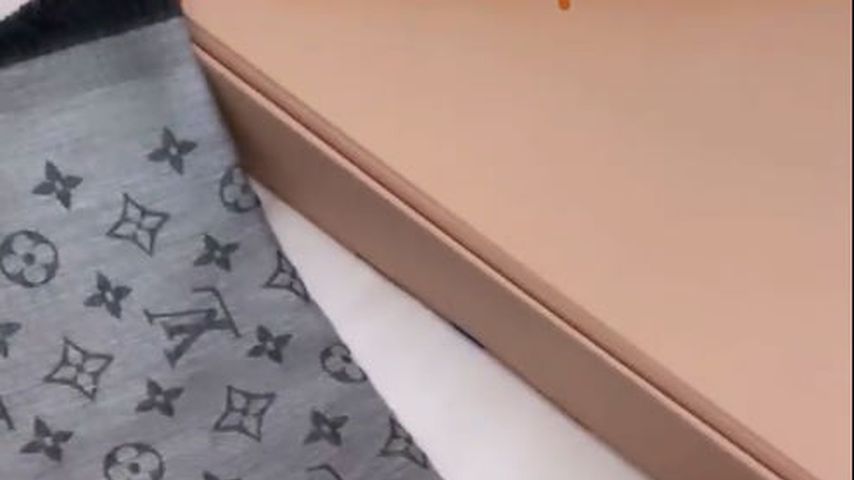 Laura Müllers neuer Schal