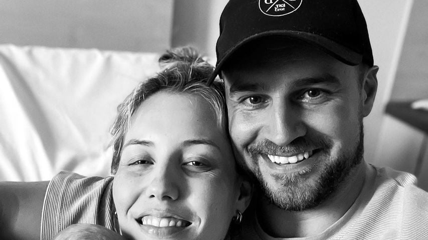Laura Papendick und Alexander Hindersmann mit ihrem Sohn