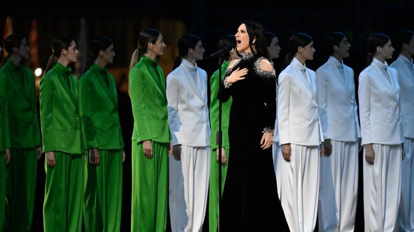 Laura Pausini bei der Eröffnungszeremonie der Olympischen Winterspiele 2026 in Mailand