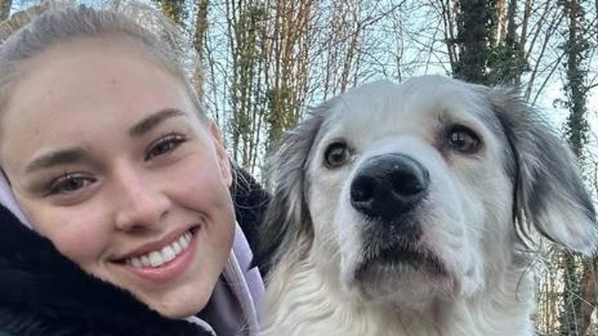 Laura Peuke und ihr Hund, Mai 2025