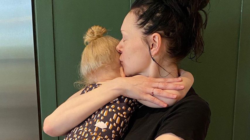 Laura Prepon mit ihrer Tochter Ella