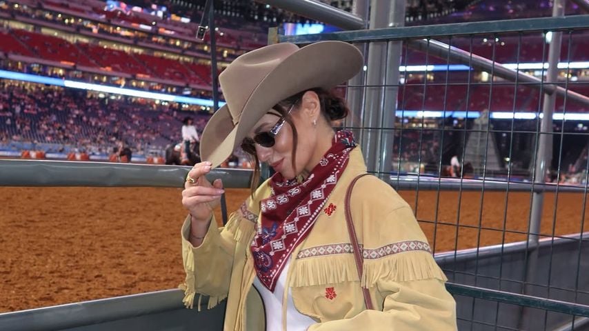 Laura Wontorra verzaubert ihre Fans in coolem Cowboy-Look
