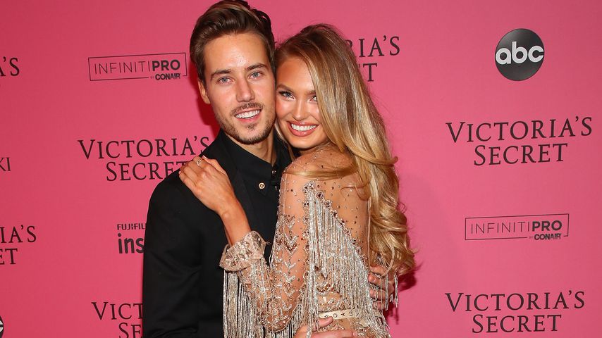 Laurens van Leeuwen und Romee Strijd bei der Victoria's Secret Fashion, 2018