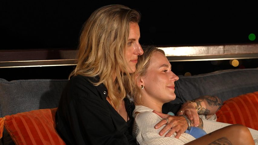 Lea Hoppenworth und Christine, "Princess Charming"-Teilnehmerinnen