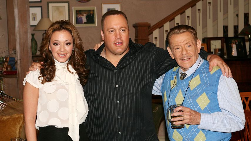 Leah Remini, Kevin James und Jerry Stiller am Set von "King of Queens" 2007