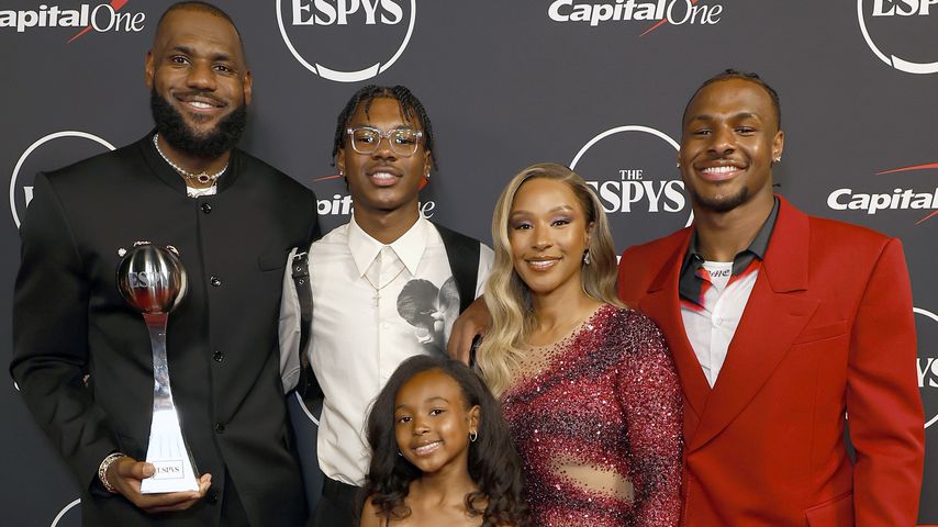 LeBron James mit seiner Familie, Juli 2023