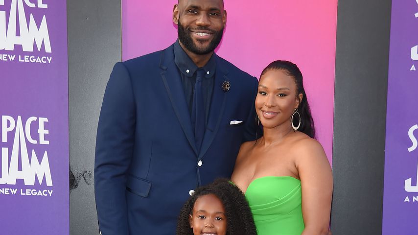 NBA-Star LeBron James mit Tochter und Frau bei Filmpremiere