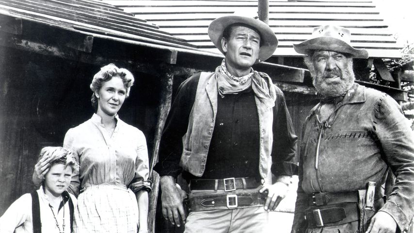 Lee Aaker, Geraldine Page, John Wayne und Ward Bond in "Hondo"