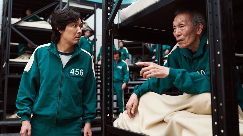 Lee Jung-jae mit O Yeong-su in "Squid Game"
