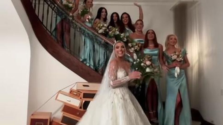 Lele Pons mit ihren Brautjungfern
