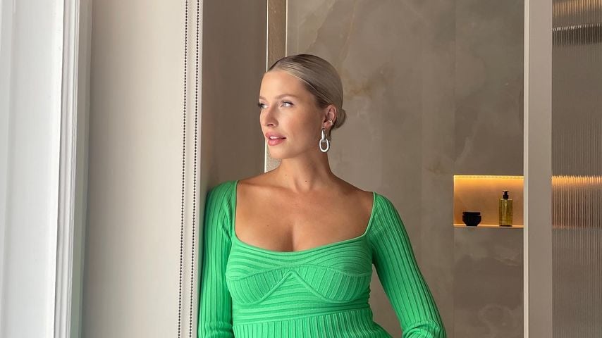 Ganz in Grün: Schwangere Lena Gercke zeigt ihren Babybauch