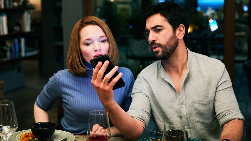 Leo (Elyas M'Barek) und Carlotta (Karoline Herfurth) in "Das perfekte Geheimnis"