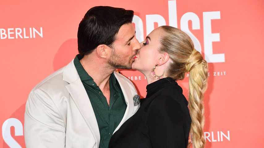 Ex-Bachelor Leonard Freier mit seiner Frau Caona