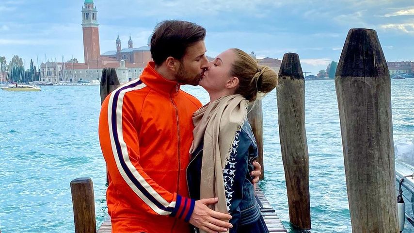 Ex-Bachelor Leonard Freier mit seiner Frau Caona