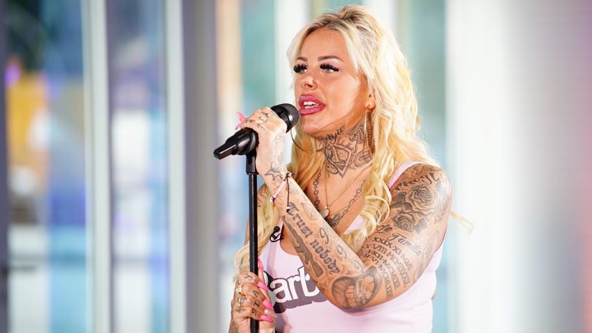 DSDS-Kandidatin Leoni "Barbie" Baltz schmeißt im Recall!