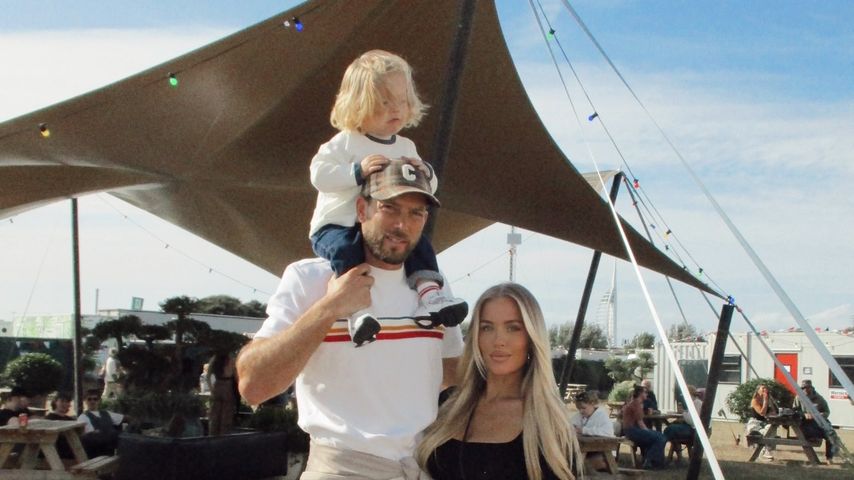 Lewis Burton, Lottie Tomlinson und Lucky, August 2024