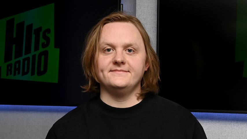 Lewis Capaldi, Sänger