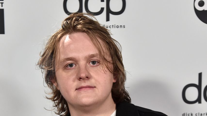 Lewis Capaldi, Sänger