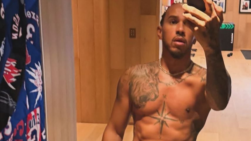 Oberkörperfrei: Lewis Hamilton begeistert mit heißem Selfie