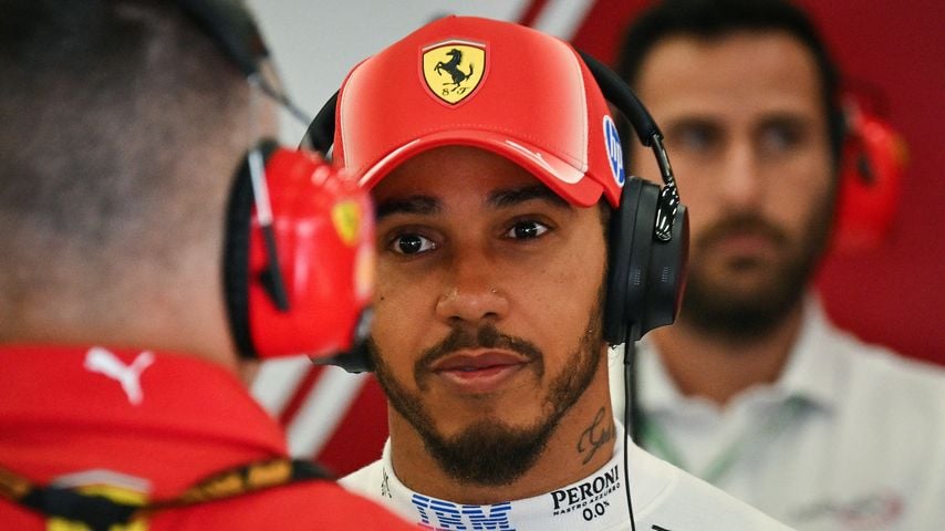 Schock während Rennen: Lewis Hamilton fährt Mechaniker an