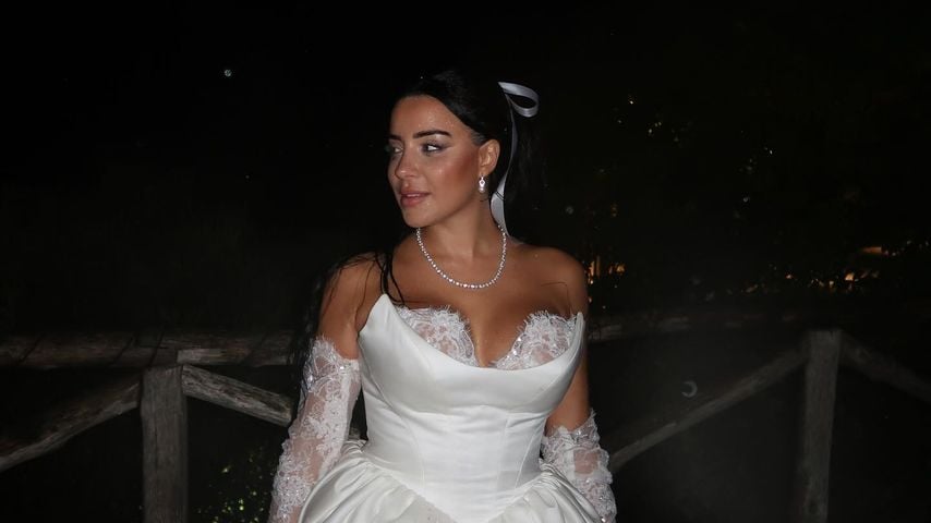Stillos: Fans zerreißen das erste Kleid von Leyla Heiter