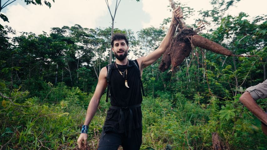 Lézan im Dschungel bei "Surviving Amazonas"