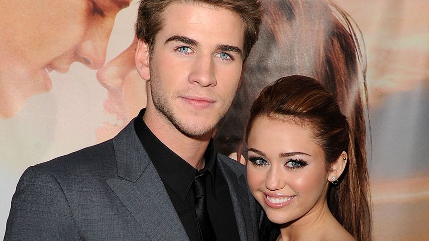 Liam Hemsworth, Miley Cyrus, 2010