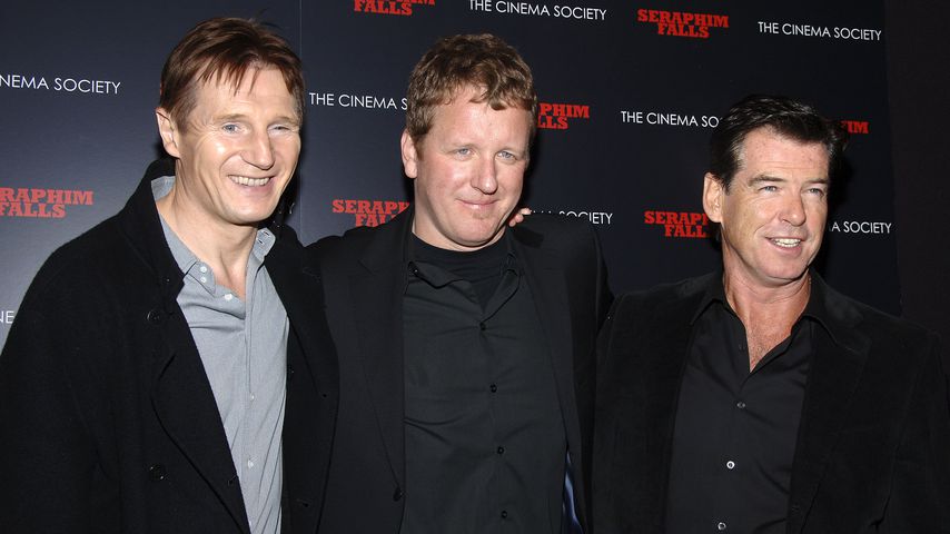 Liam Neeson, David Von Ancken und Pierce Brosnan im Jahr 2007