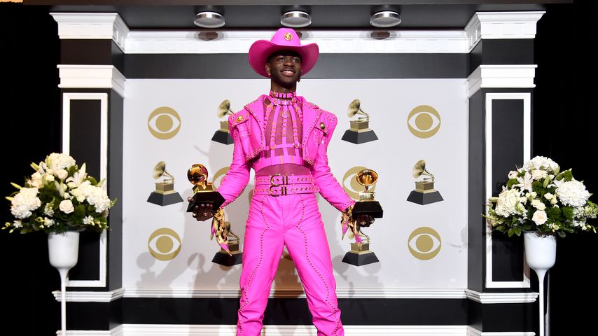 Grammy-Hingucker: Dieser Sänger erschien als Cowboy in Pink!