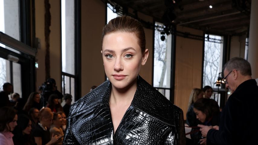 Lili Reinhart bei der Patou Menswear Herbst/Winter 2026–2027 Show während der Paris Fashion Week