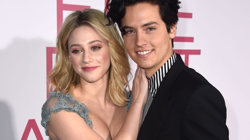 Lili Reinhart und Cole Sprouse