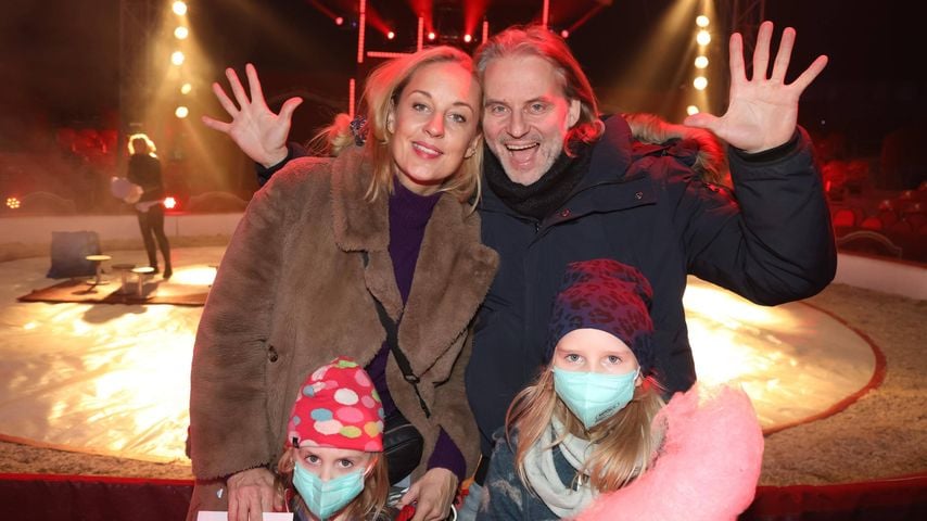 Lilian Klebow und Erich Altenkopf mit ihren Kindern