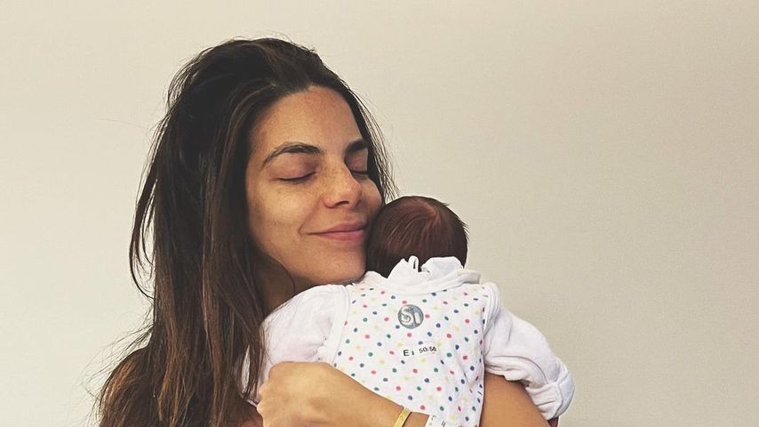 Lilli Hollunder mit ihrem Baby, November 2022
